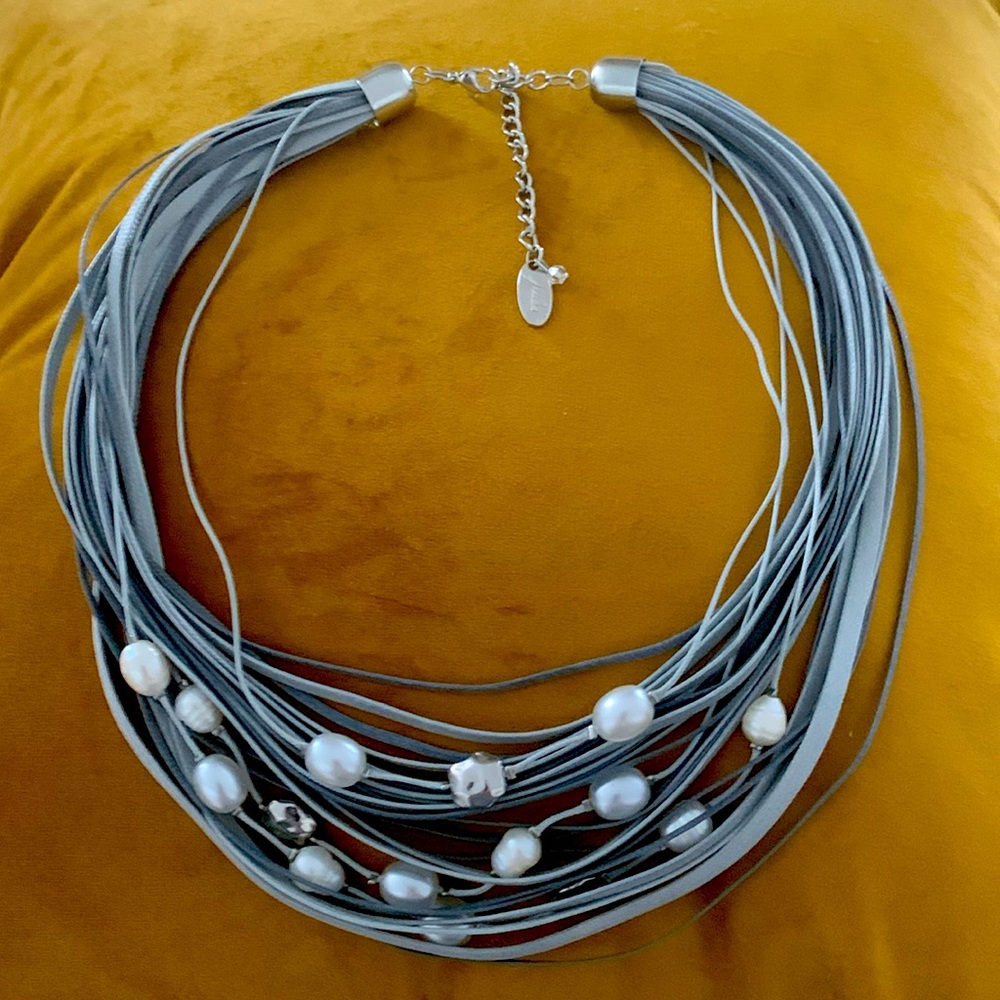 Jule’s b Multi Strane Women’s Necklace